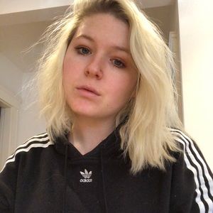 Meet your Posher, Alayna